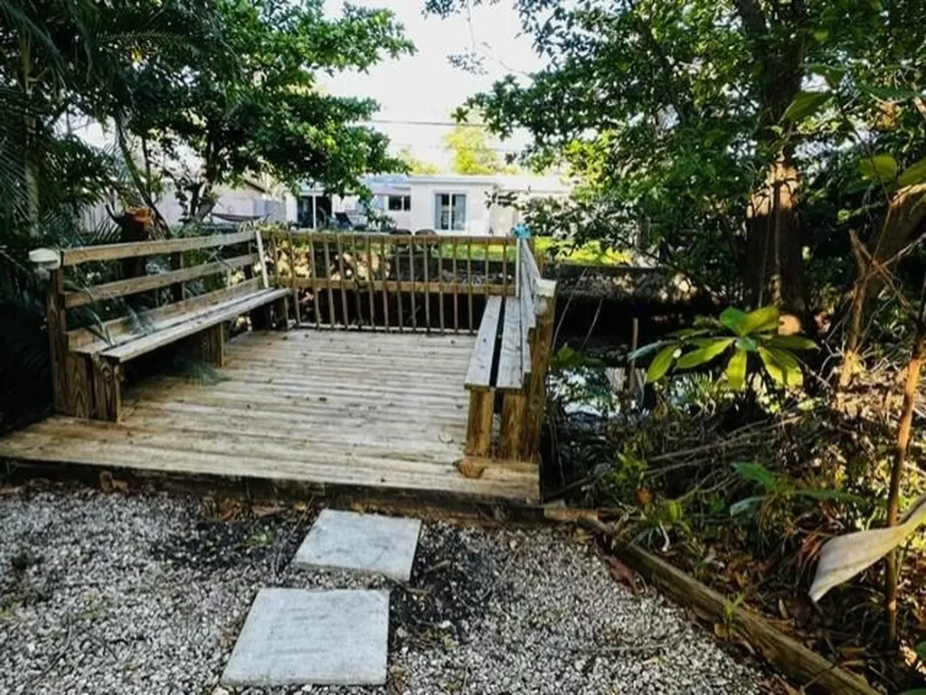 1660 SW 28th Avenue Fort Lauderdale FL 33312
