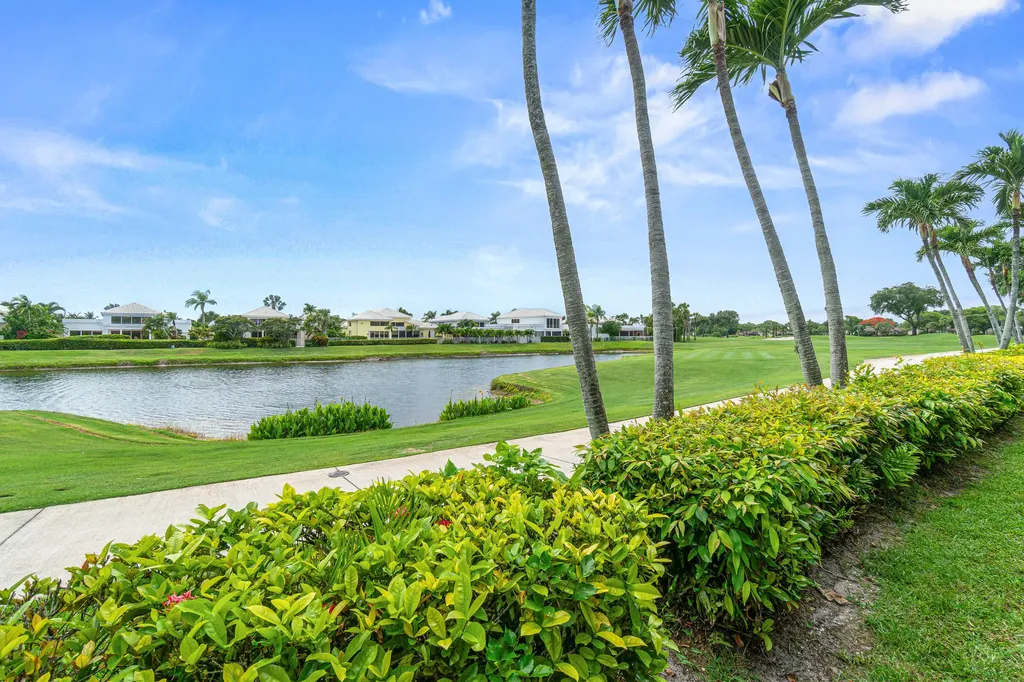 5246 Windsor Parke Drive Boca Raton FL 33496