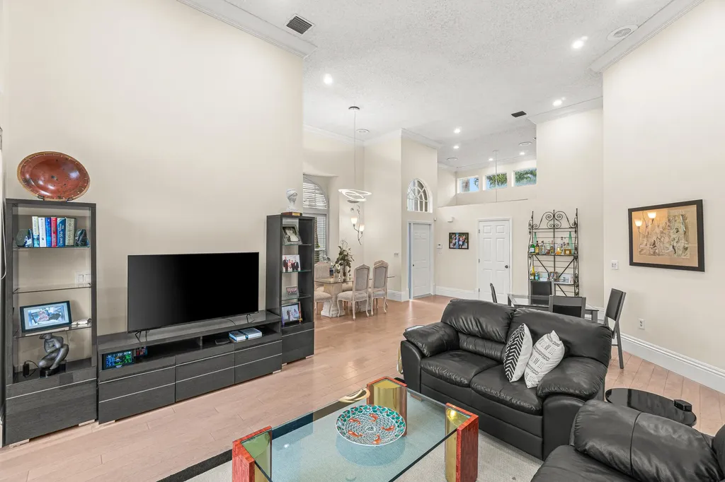 5246 Windsor Parke Drive Boca Raton FL 33496