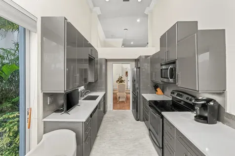 5246 Windsor Parke Drive Boca Raton FL 33496