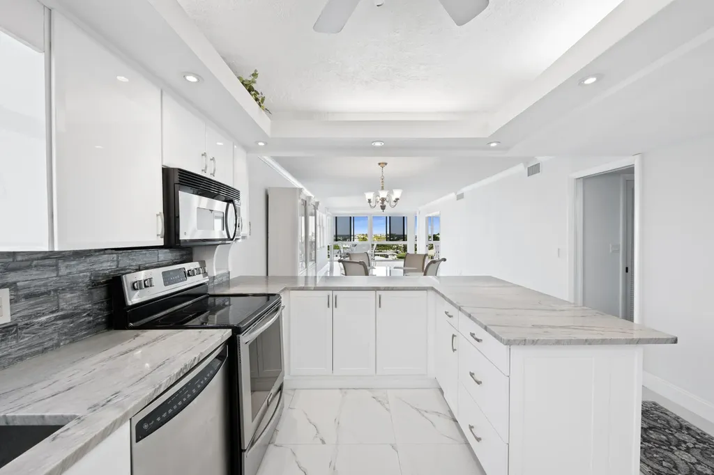 3100 NE 49th Street Fort Lauderdale FL 33308