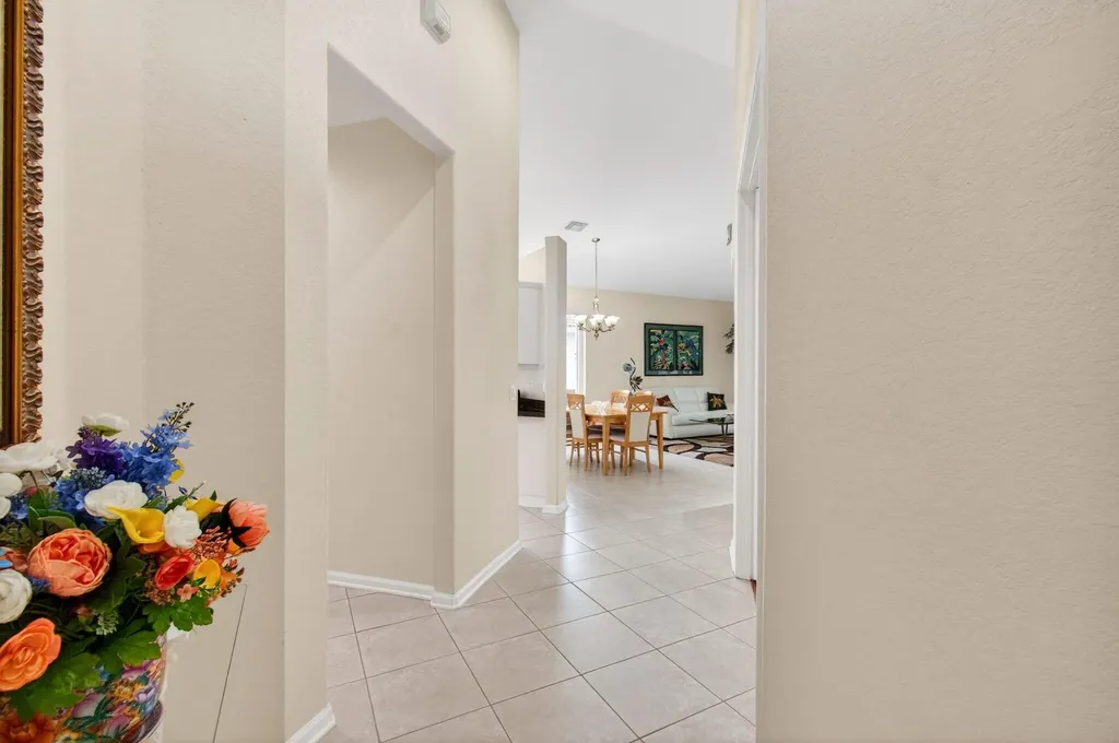 2752 Clipper Circle West Palm Beach FL 33411