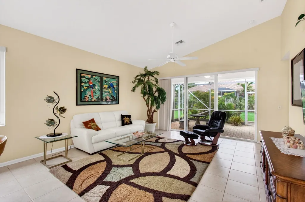 2752 Clipper Circle West Palm Beach FL 33411