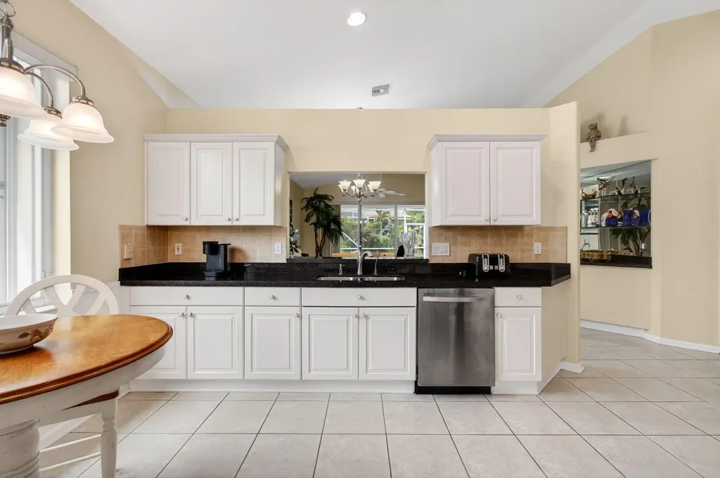 2752 Clipper Circle West Palm Beach FL 33411