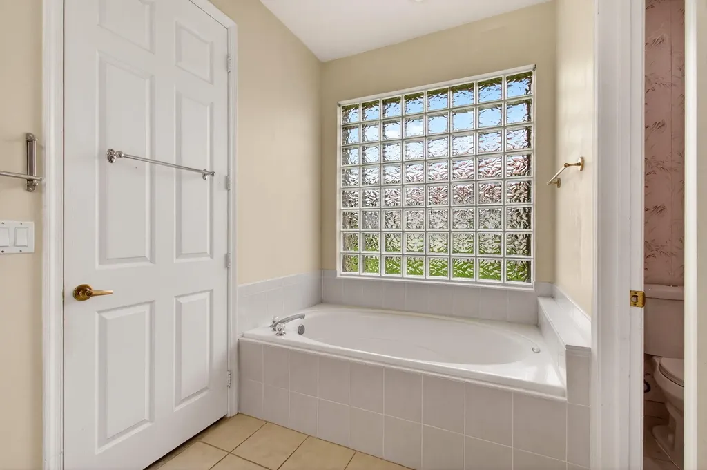 2752 Clipper Circle West Palm Beach FL 33411
