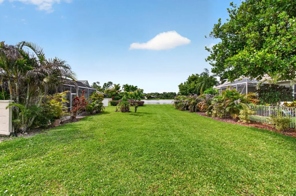 2752 Clipper Circle West Palm Beach FL 33411