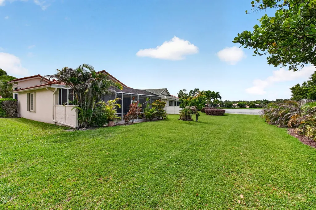 2752 Clipper Circle West Palm Beach FL 33411