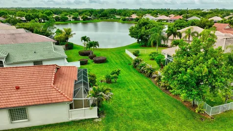 2752 Clipper Circle West Palm Beach FL 33411