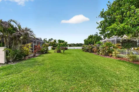 2752 Clipper Circle West Palm Beach FL 33411