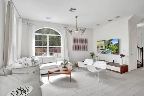 2636 NE 9th Avenue Wilton Manors FL 33334