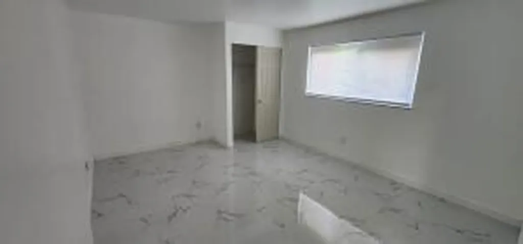 3205 NW 87th Avenue Coral Springs FL 33071