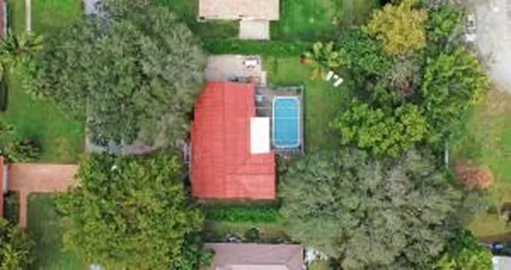 3205 NW 87th Avenue Coral Springs FL 33071