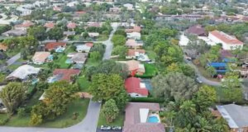 3205 NW 87th Avenue Coral Springs FL 33071