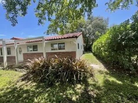 3205 NW 87th Avenue Coral Springs FL 33071