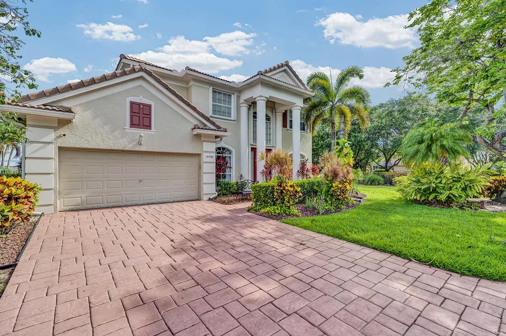 10290 NW 60th Place Parkland FL 33076
