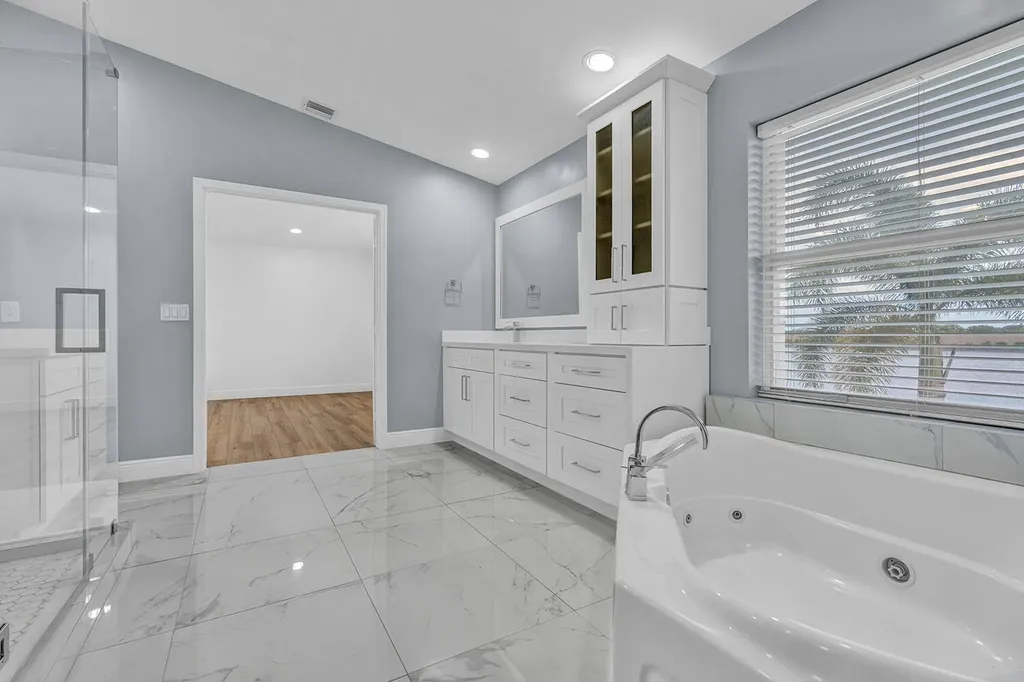10290 NW 60th Place Parkland FL 33076