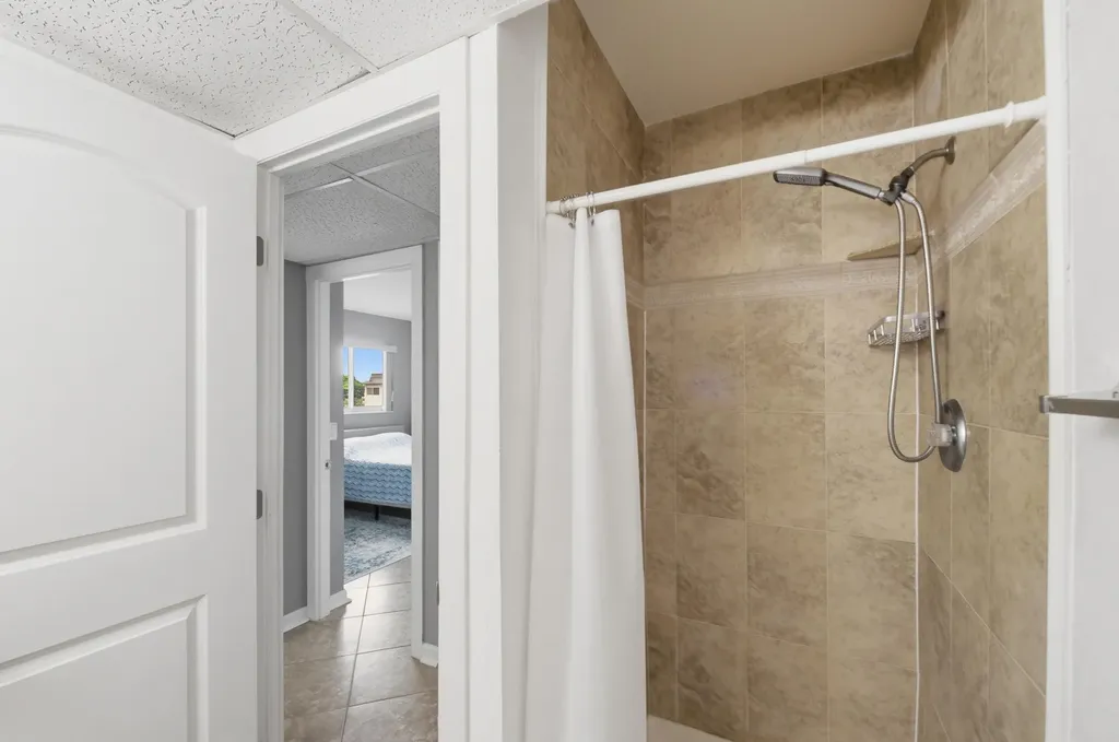 376 Saxony H Delray Beach FL 33446