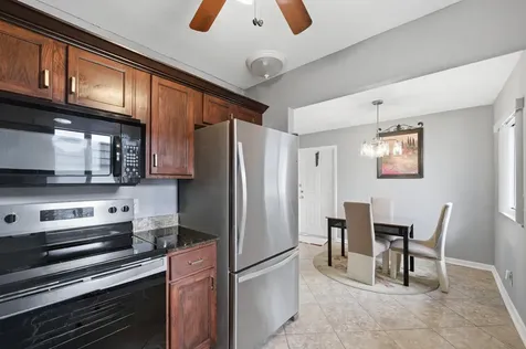 376 Saxony H Delray Beach FL 33446