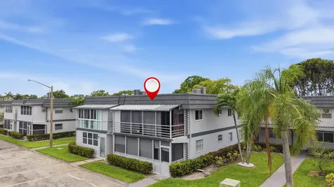 376 Saxony H Delray Beach FL 33446
