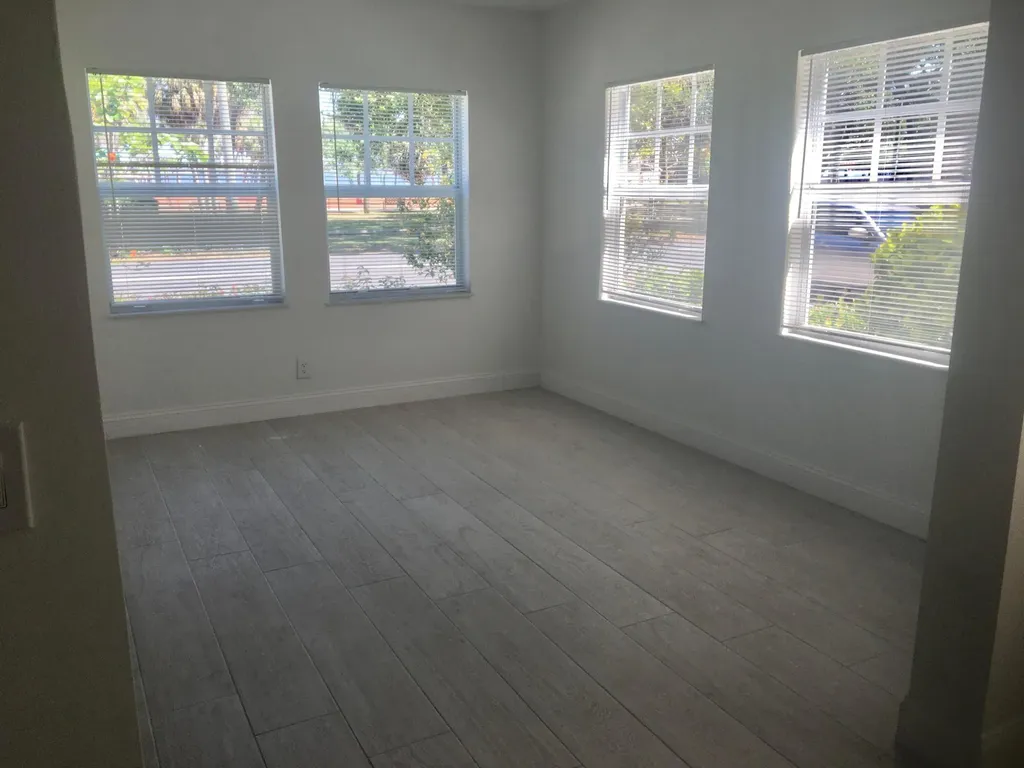 407 S Lakeside Drive Lake Worth Beach FL 33460