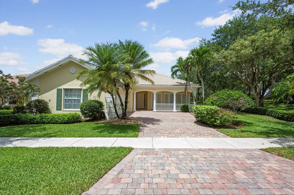 2057 Futana Way Wellington FL 33414