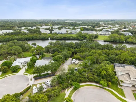 17995 Anchor Drive Jupiter FL 33458