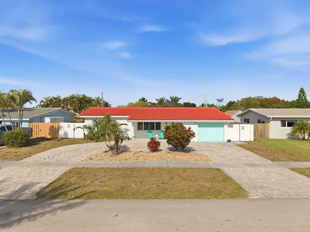 1123 SE 2nd Avenue Deerfield Beach FL 33441