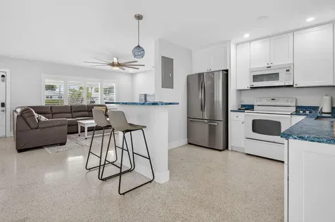 1123 SE 2nd Avenue Deerfield Beach FL 33441