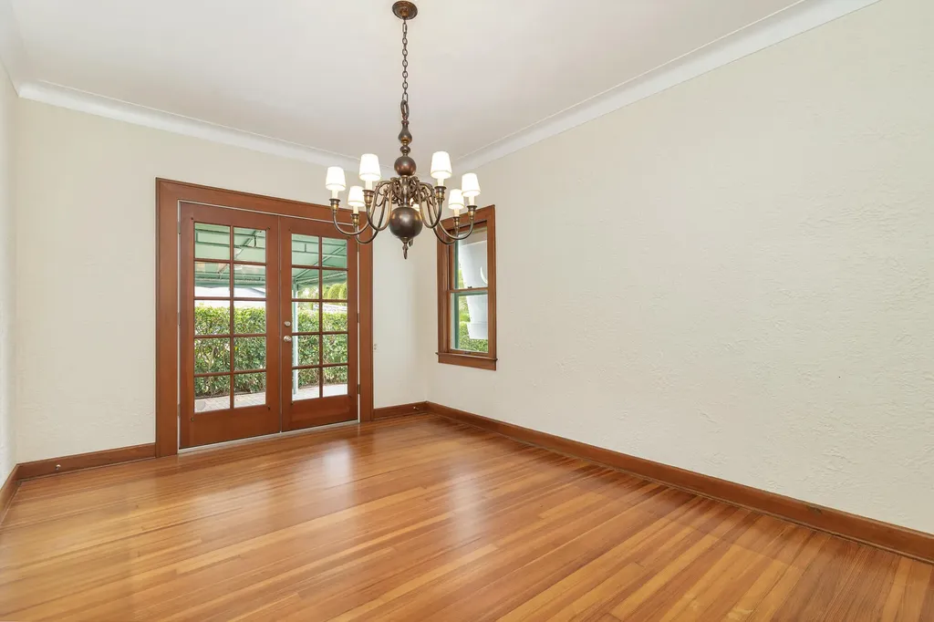800 Kanuga Drive West Palm Beach FL 33401