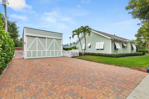 800 Kanuga Drive West Palm Beach FL 33401
