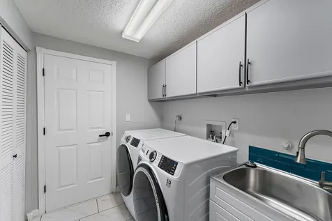 10440 SE Jupiter Narrows Drive Hobe Sound FL 33455