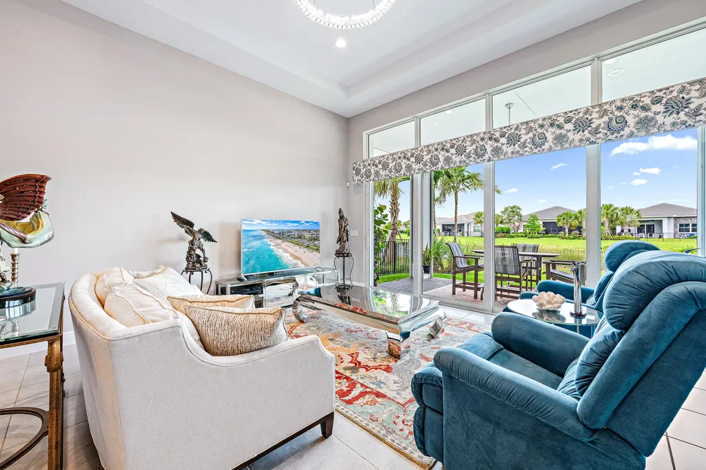 10075 Driftwood Way Palm Beach Gardens FL 33412