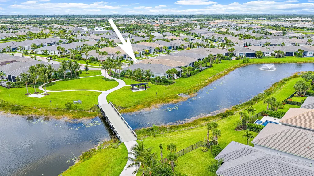 10075 Driftwood Way Palm Beach Gardens FL 33412