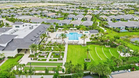 10075 Driftwood Way Palm Beach Gardens FL 33412