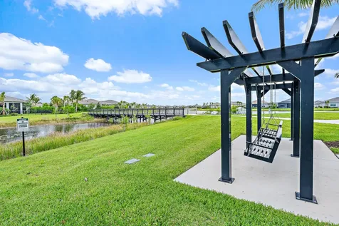 10075 Driftwood Way Palm Beach Gardens FL 33412