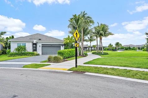 10075 Driftwood Way Palm Beach Gardens FL 33412
