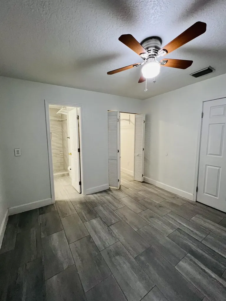 8719 N Ashley Street Tampa FL 33604