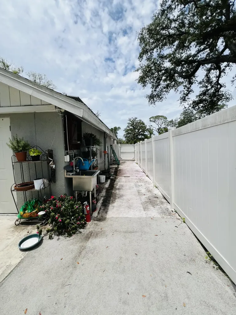 8719 N Ashley Street Tampa FL 33604
