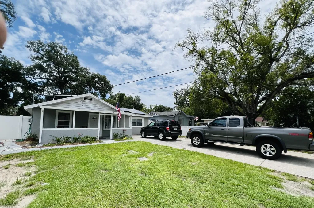 8719 N Ashley Street Tampa FL 33604