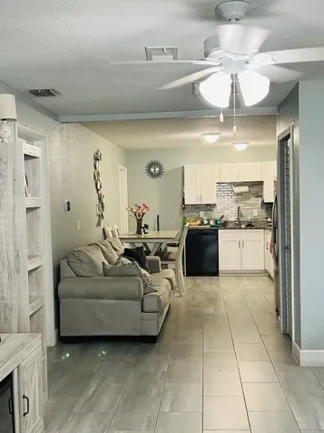 8719 N Ashley Street Tampa FL 33604