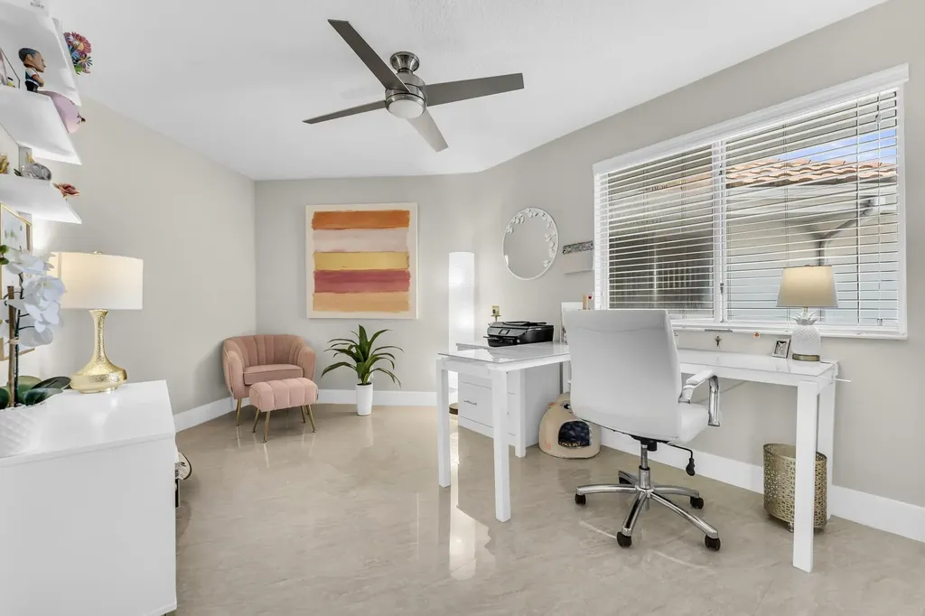 994 NW 93rd Avenue Plantation FL 33324