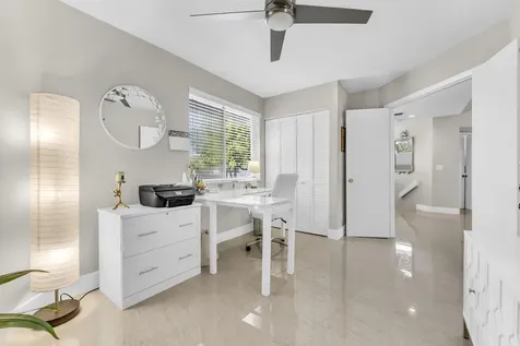 994 NW 93rd Avenue Plantation FL 33324