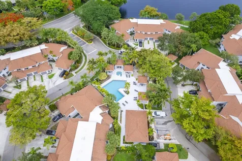 994 NW 93rd Avenue Plantation FL 33324