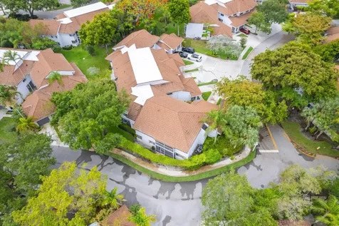 994 NW 93rd Avenue Plantation FL 33324