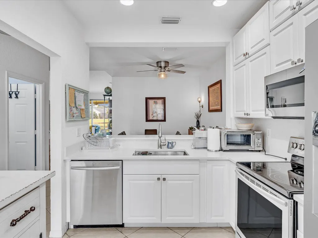 6396 Park Lake Circle Boynton Beach FL 33437