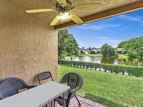 6396 Park Lake Circle Boynton Beach FL 33437