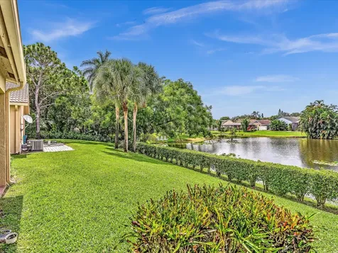 6396 Park Lake Circle Boynton Beach FL 33437