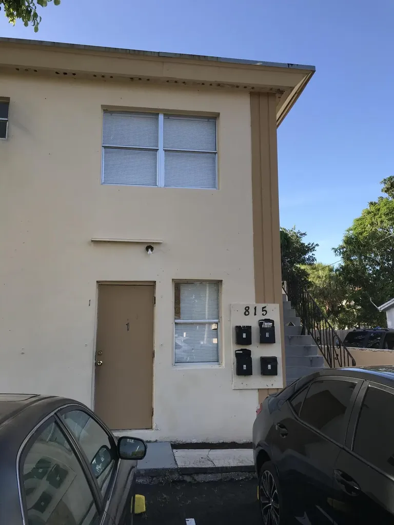 815 4th Street West Palm Beach FL 33401