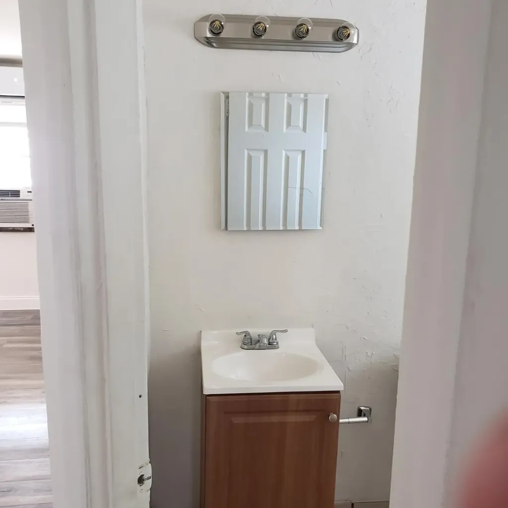 815 4th Street West Palm Beach FL 33401