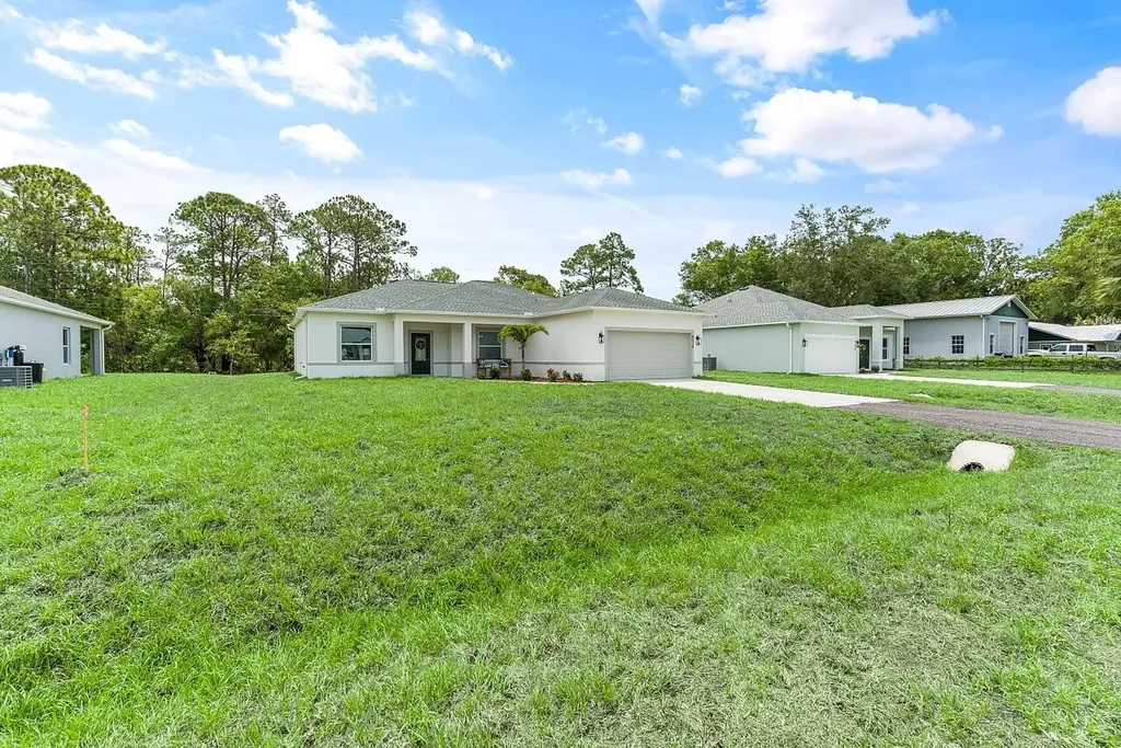 8216 104th Court Vero Beach FL 32967